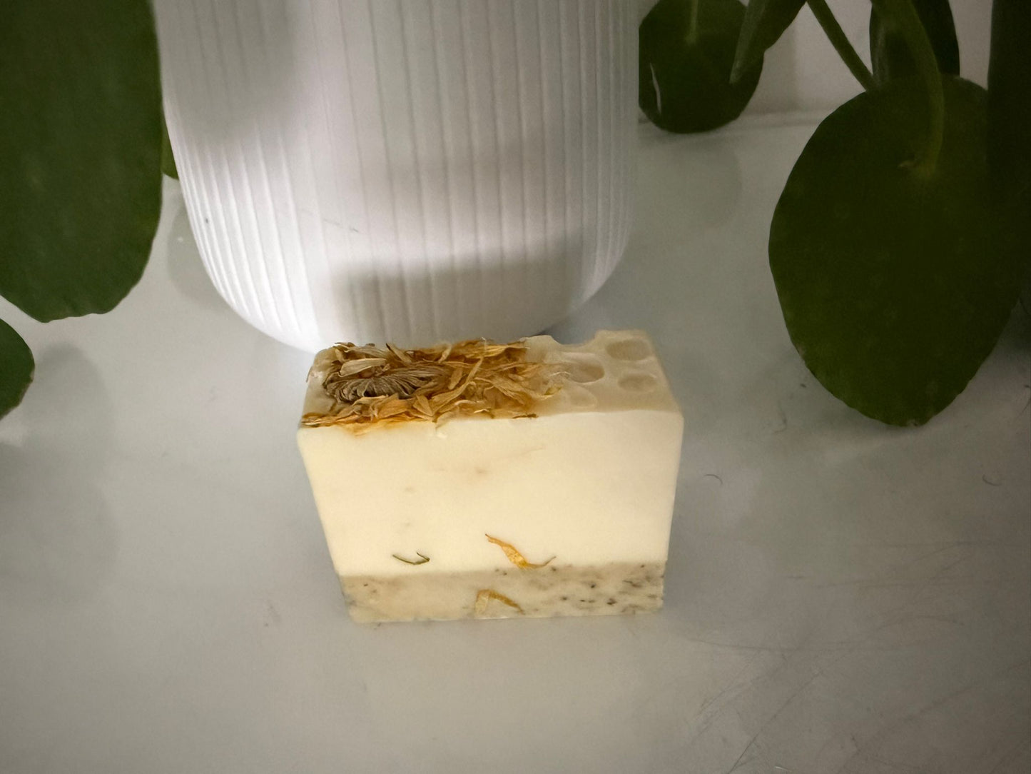 Savon solide fait main au calendula